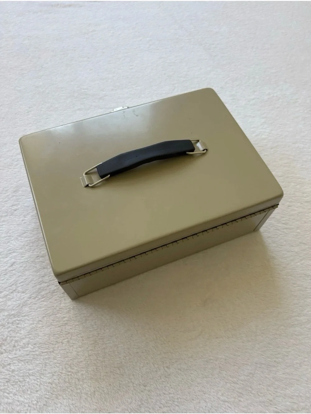 N/A sturdy metal